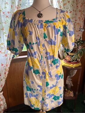 Beulah • Square Neck Floral Buttoned Puff Sleeve Summer Dress